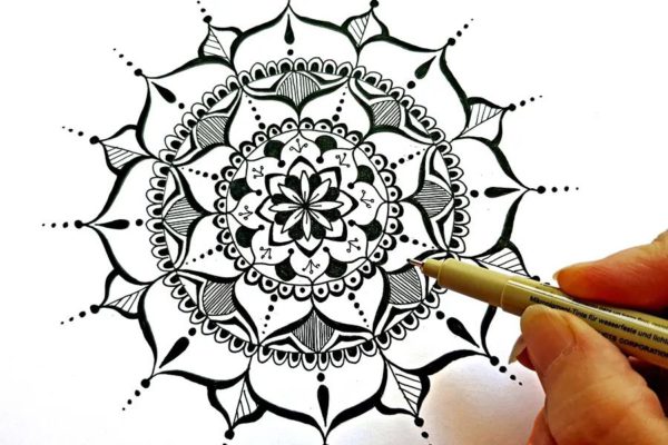 Learn to Draw Traditional Mandalas